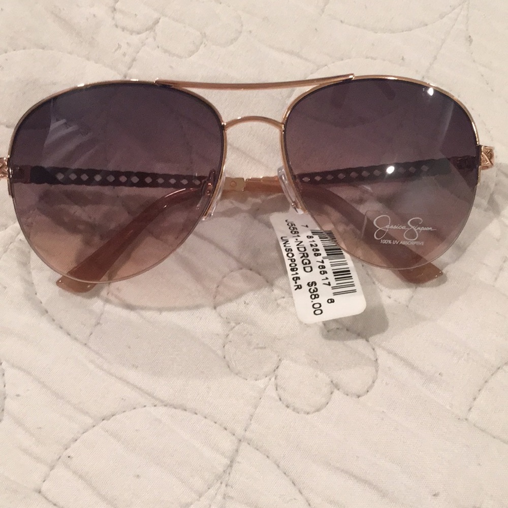 Jessica Simpson aviator sunglasses BNWT